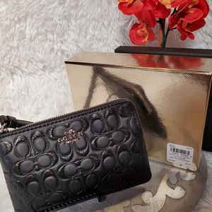 Coach Boxed Corner Zip Wristlet in Signature Glitter
